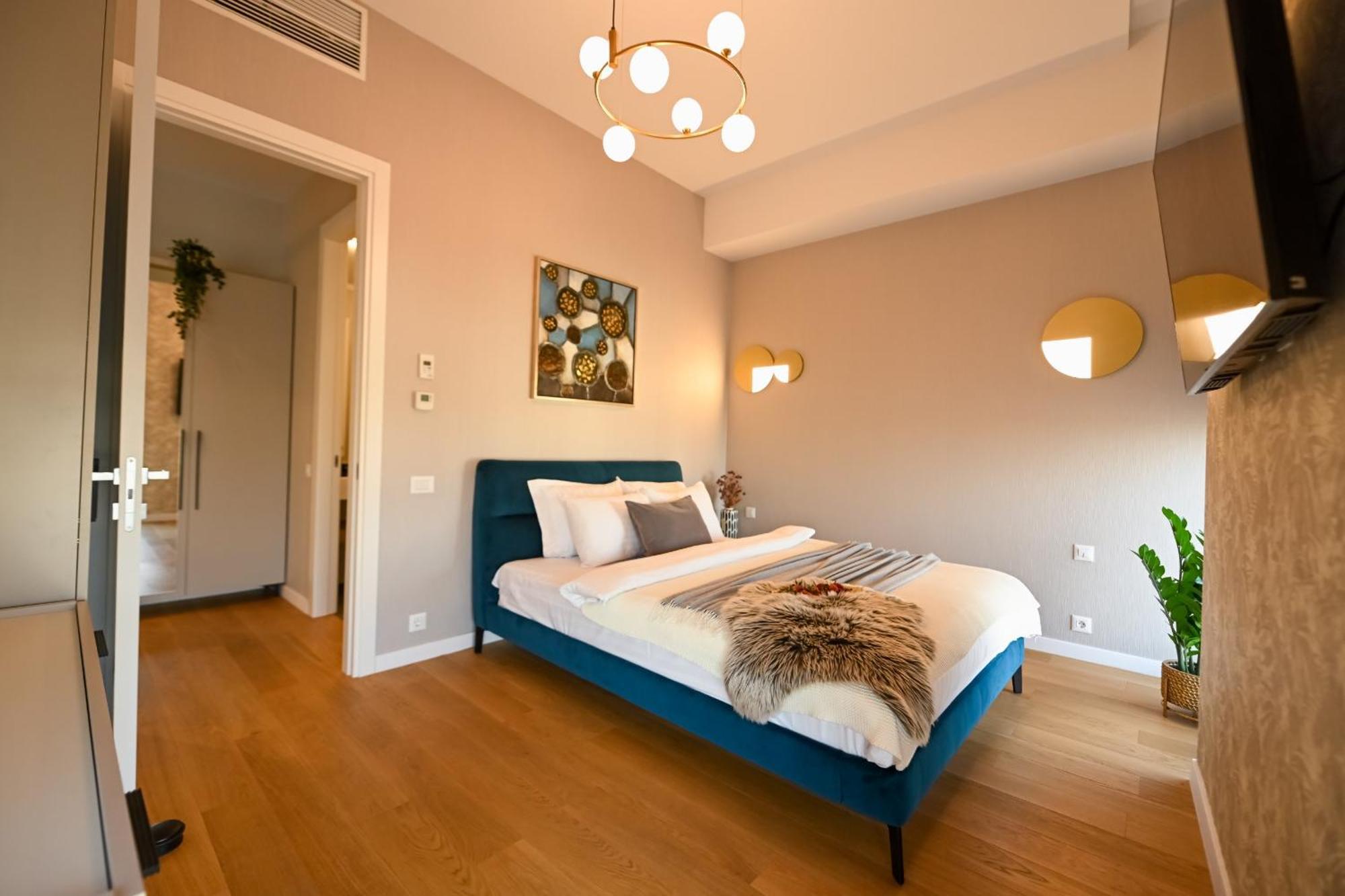 One Verdi Park Exclusive Apartments - Panoramic View & Private Parking Букурещ Стая снимка