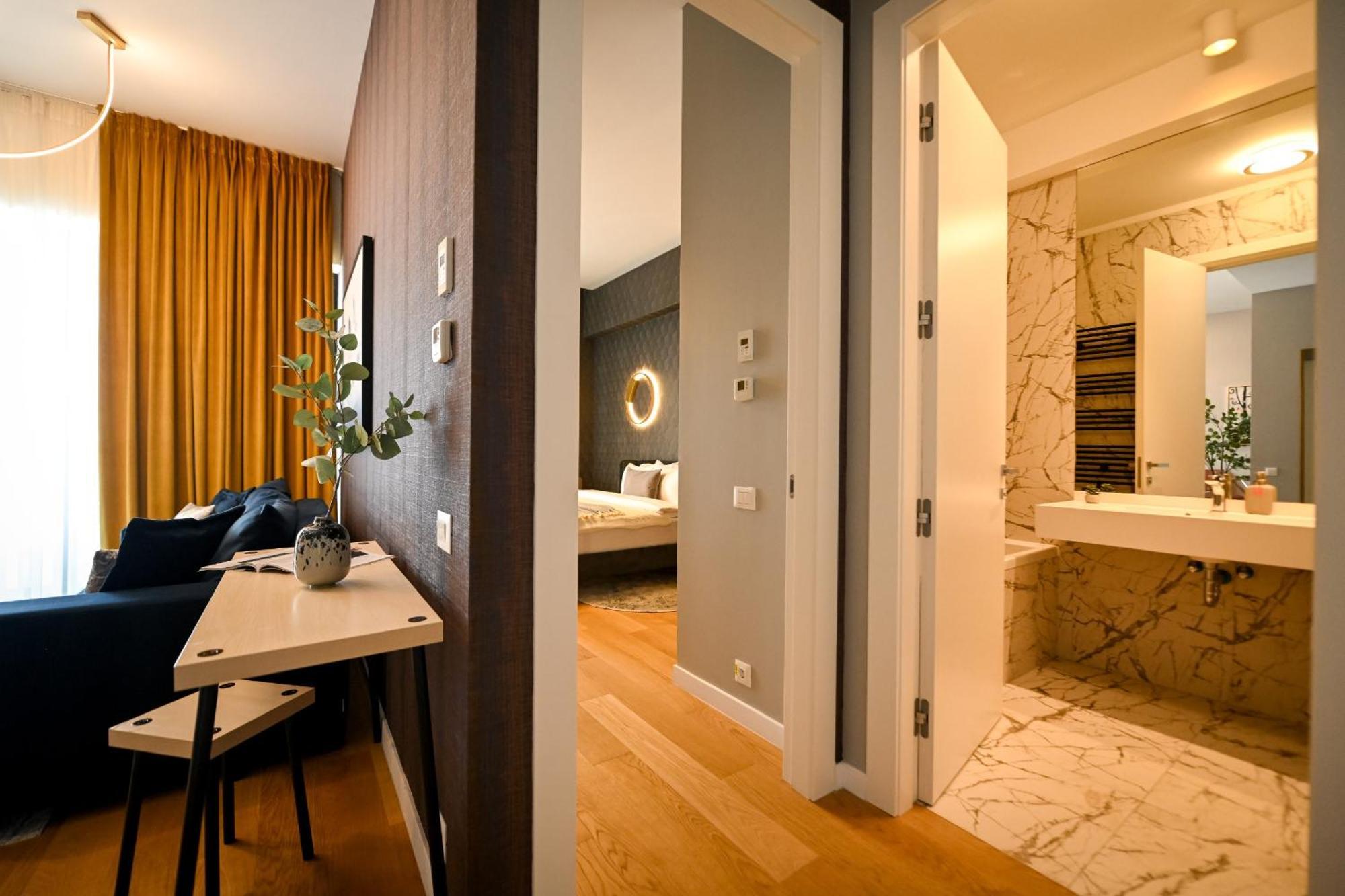 One Verdi Park Exclusive Apartments - Panoramic View & Private Parking Букурещ Стая снимка